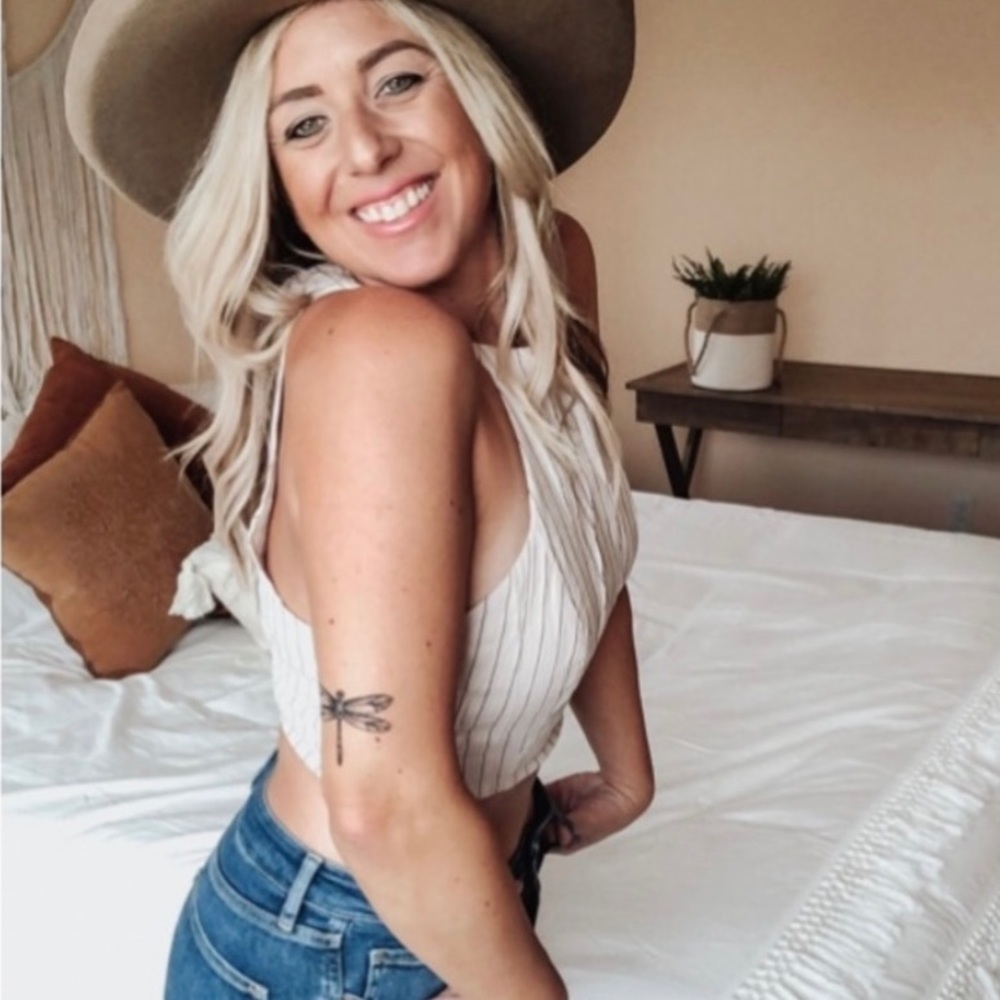 NWT! Clearance 🔥 Harper Halter Ribbed Knit Top - Picture 8 of 8